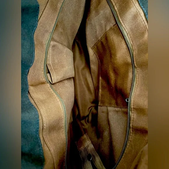 Stylish Woven Thick Straw Tote Bag with Chocolate Brown Flower Accent and ropes - Picture 3 of 3